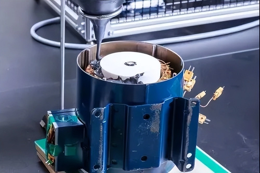 Thermal Potting Compound in Electric Motors: Optimizing Heat Dissipation & Reliability